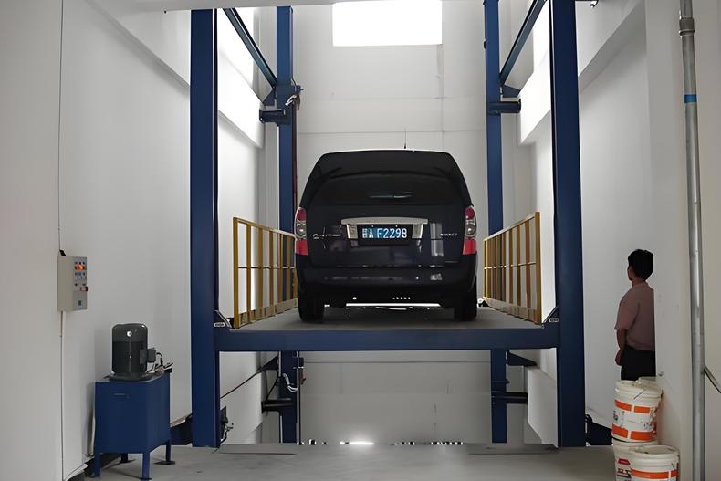 导轨式汽车升降平台